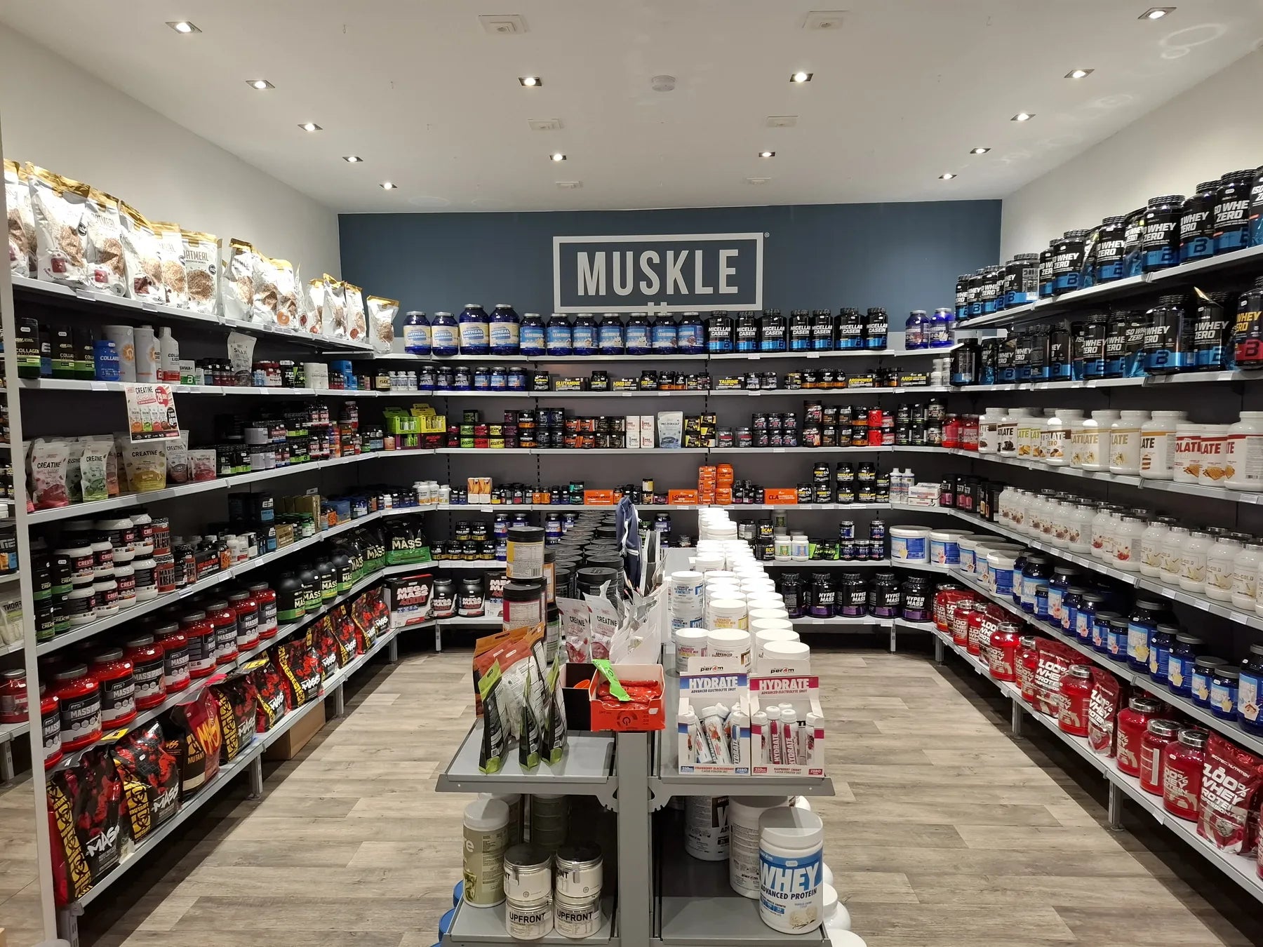 Interieur van de MUSKLE-winkel in Antwerpen