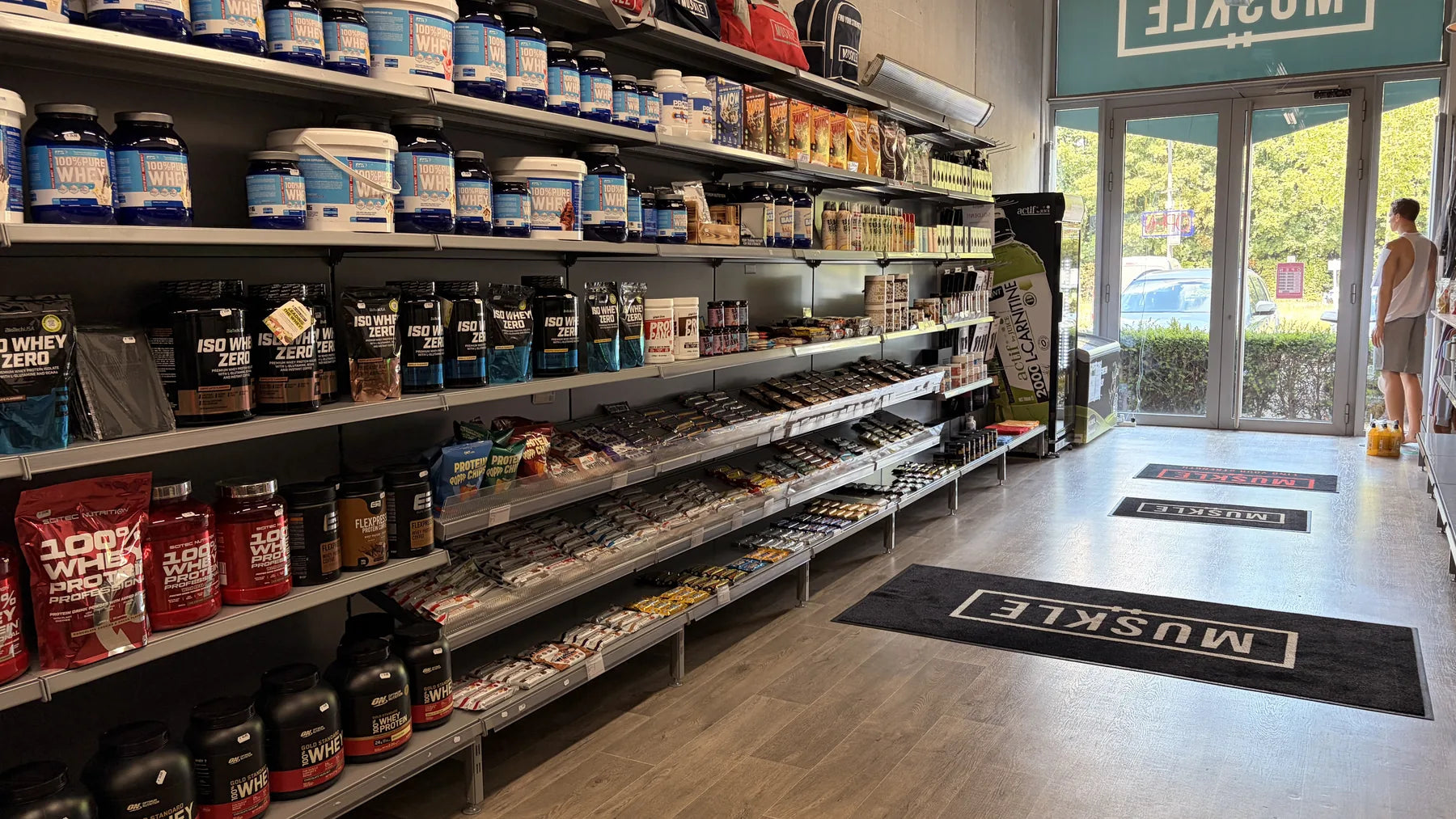 Interieur van de MUSKLE-winkel in Hasselt